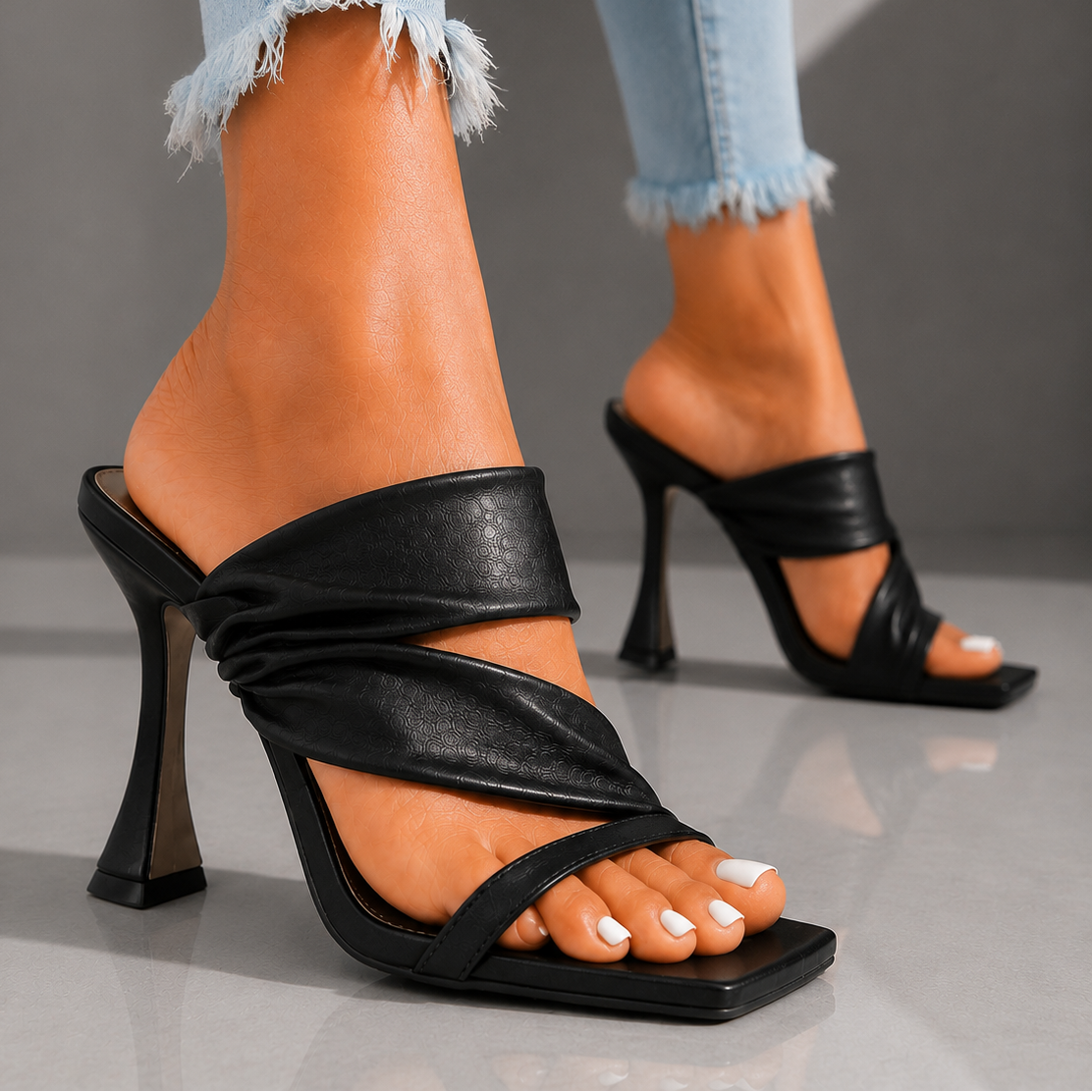 SERENA VALE REMSANDALETTER
