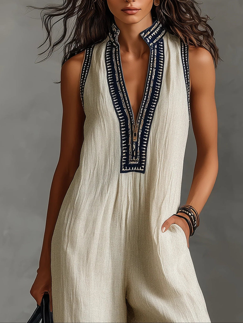 Fiamma - Ärmlös jumpsuit med minimalistisk ståkrage och dragkedja
