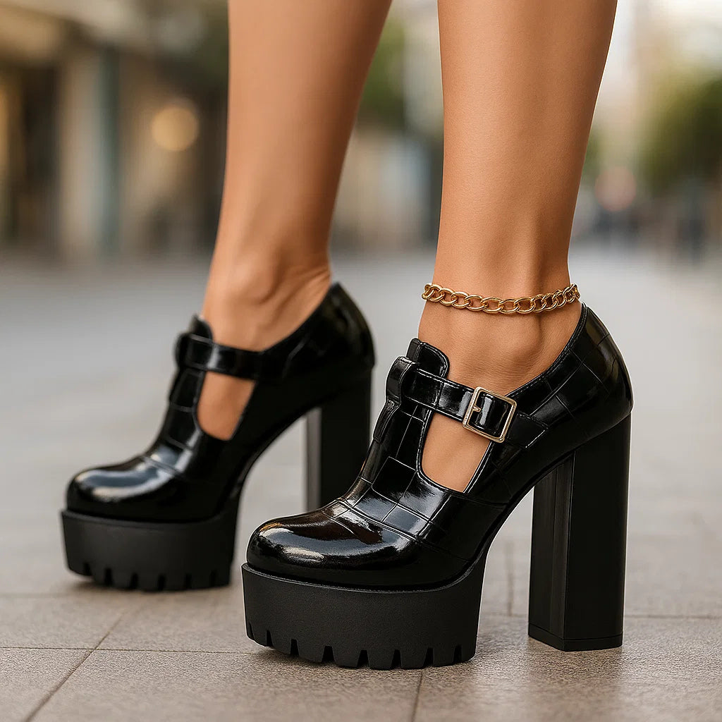 VIVIENNE ARLO BLOCKKLACKAR