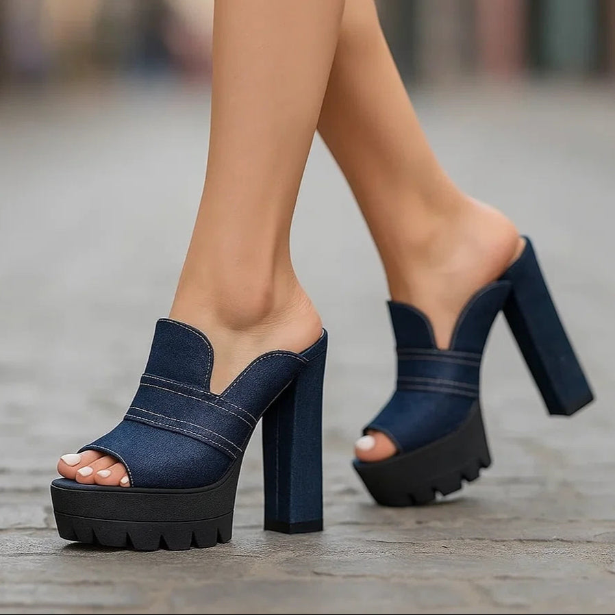 DELILAH DENIMKLACKAR