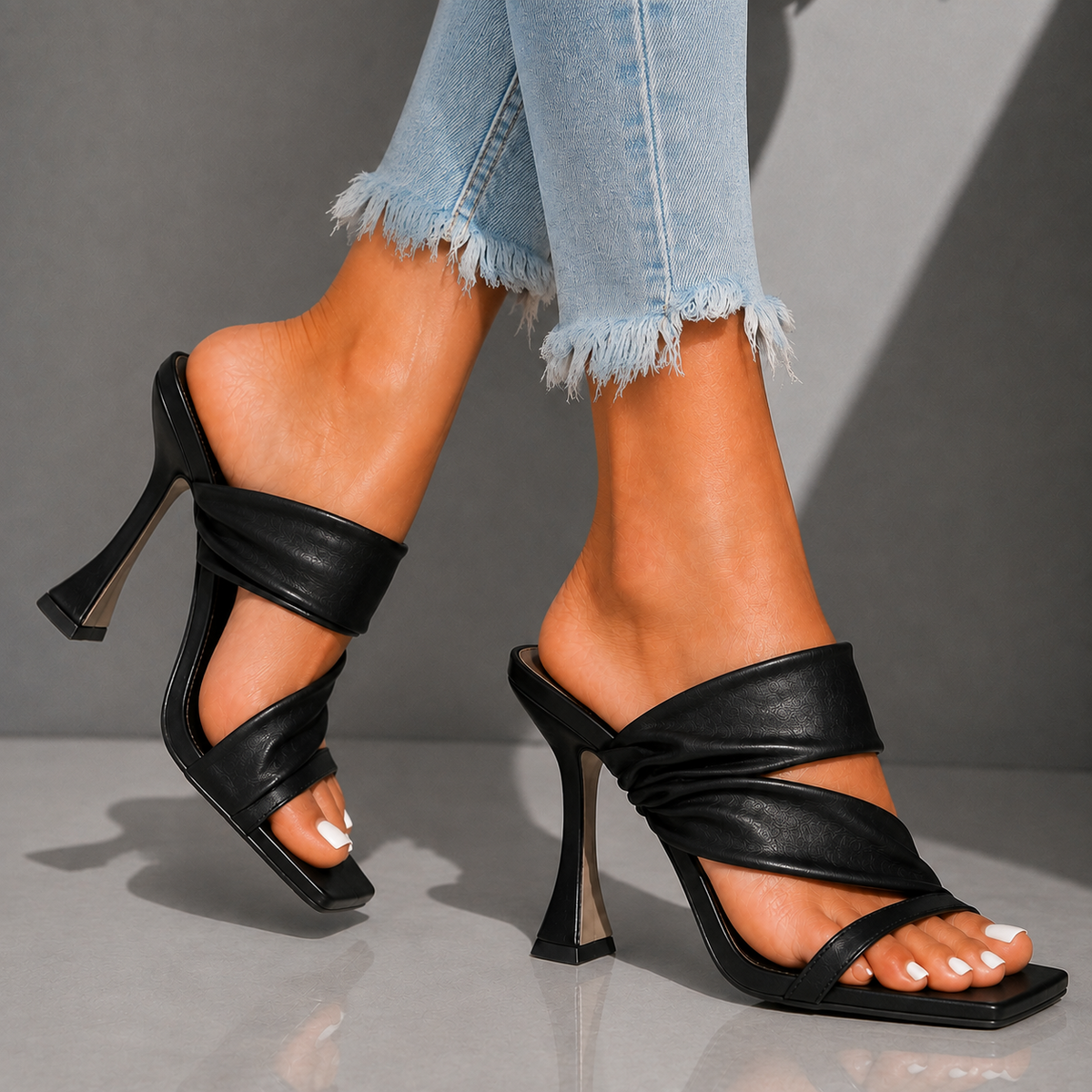 SERENA VALE REMSANDALETTER