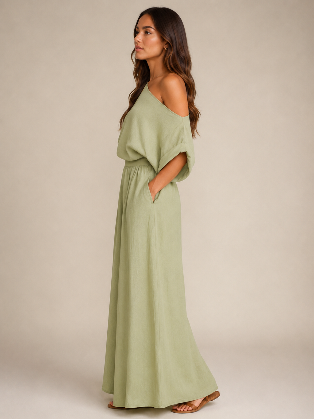 Usoa - Tvådelat set med one-shoulder och vida byxor