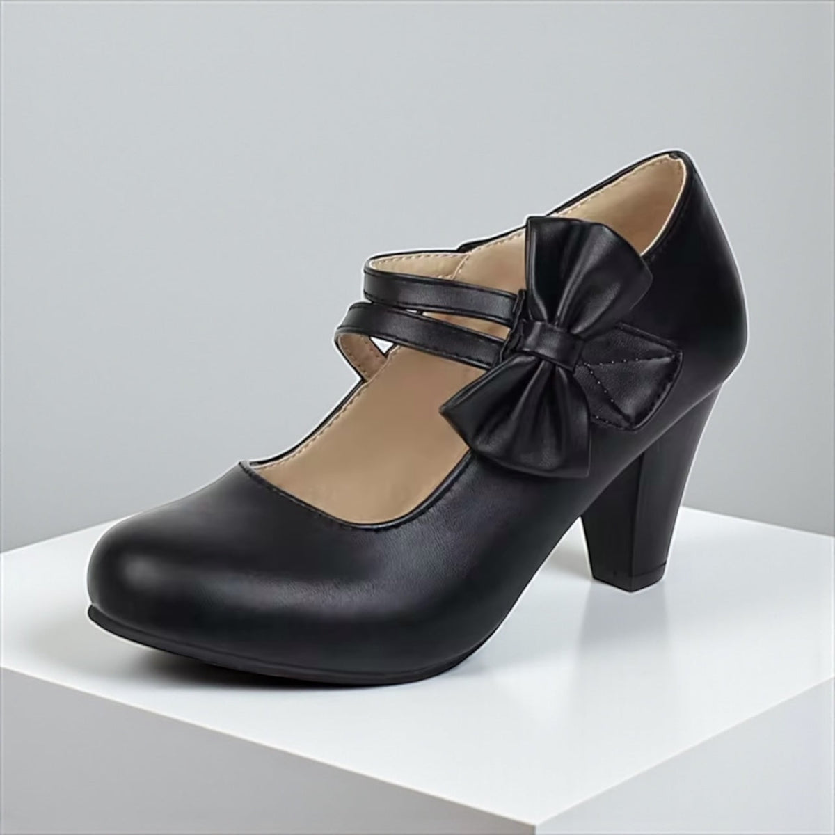 BELLA BOW-KLACKSKOR