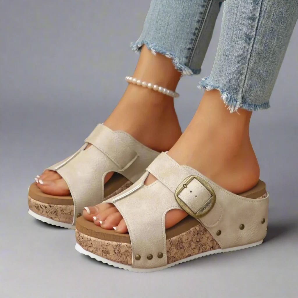 SIENNA HAVEN SPÄNNE SANDALER