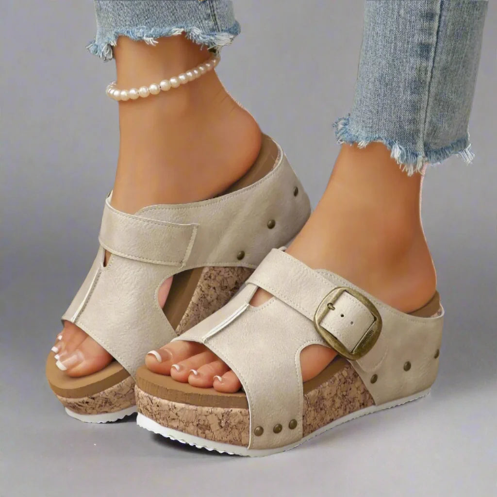 SIENNA HAVEN SPÄNNE SANDALER