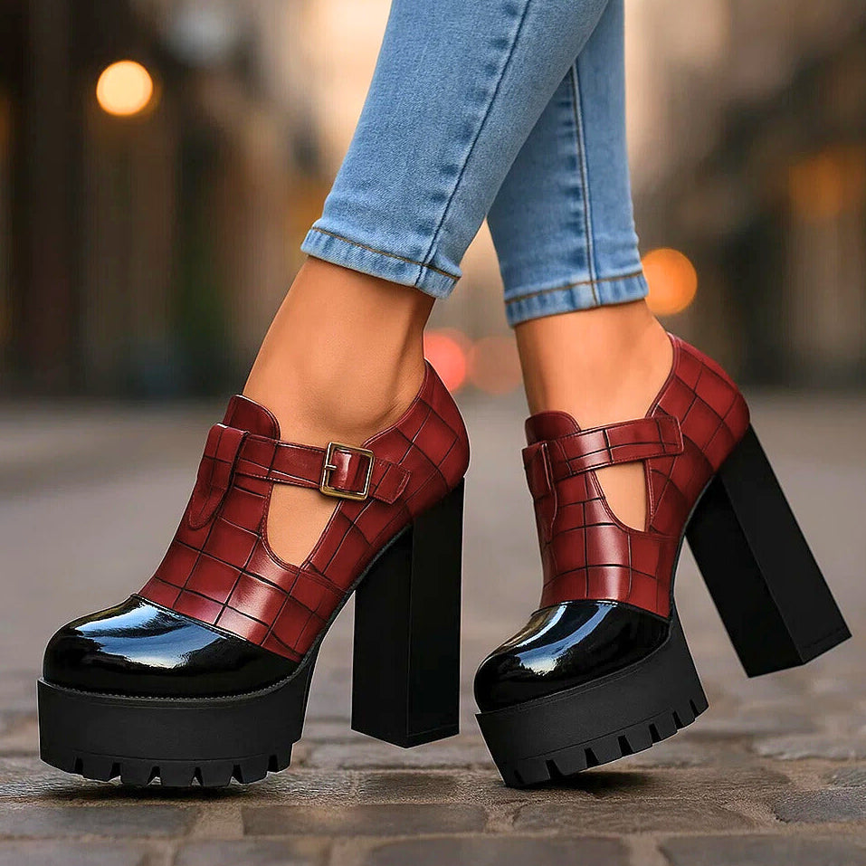 VIVIENNE ARLO BLOCKKLACKAR