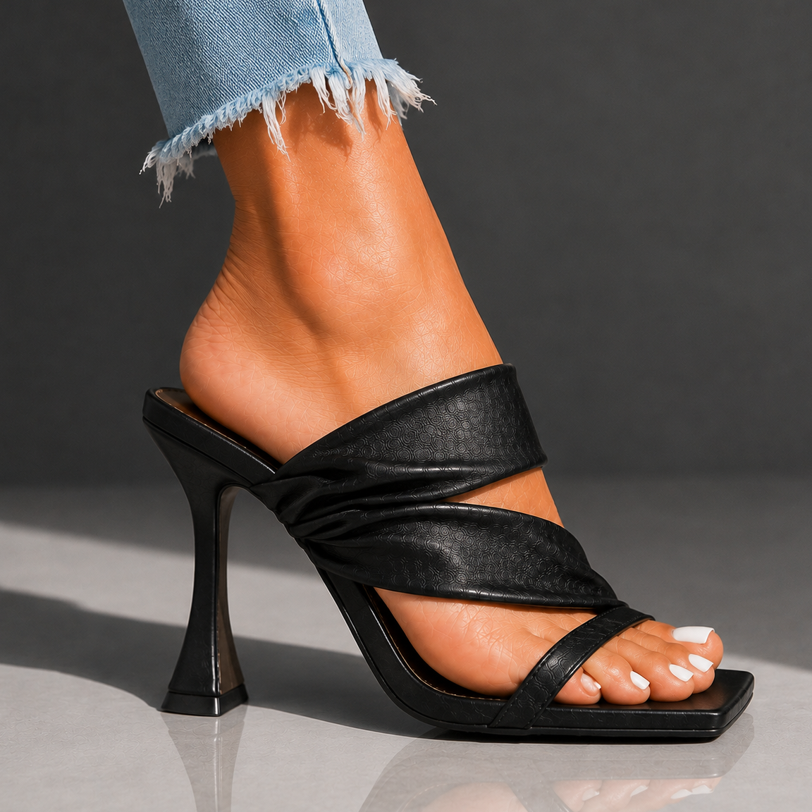 SERENA VALE REMSANDALETTER